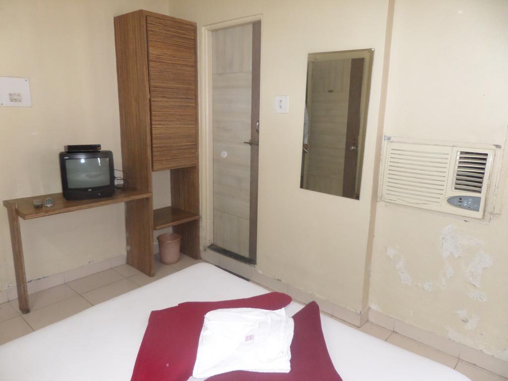 Hotel Sai Ratna ナーシク 部屋 写真